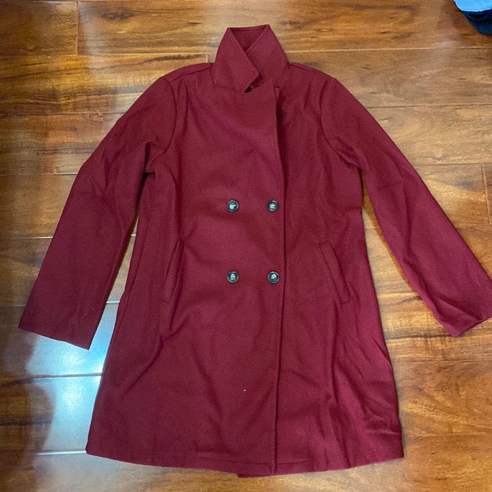 Never worn! Too big
